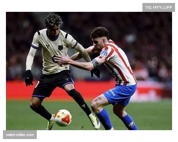 马竞季前训练画面曝光，西蒙尼强化中场球员快速切换区域与盯人防守的演练